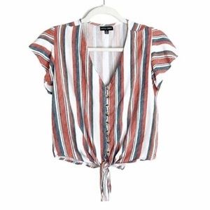 Super cute everyday blouse! Very breezy, perfect for hot weather :)